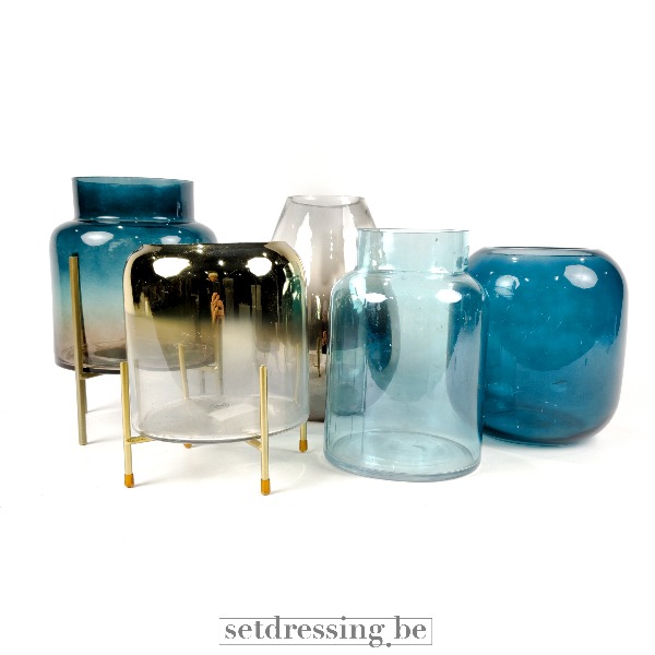 religie Tot stand brengen Schat Set glazen vazen blauw/goud rekwisieten verhuur setdressing.be